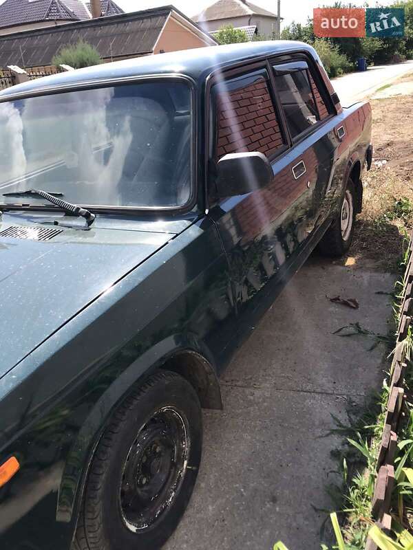Седан ВАЗ / Lada 2107 2002 в Одесі