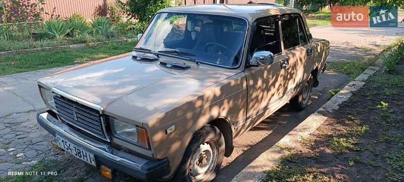 Седан ВАЗ / Lada 2107 1986 в Первомайську