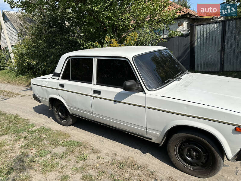 Седан ВАЗ / Lada 2107 1988 в Світловодську
