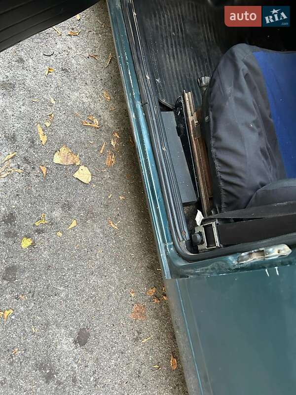 Седан ВАЗ / Lada 2107 2012 в Киеве