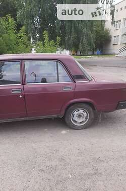 Седан ВАЗ / Lada 2107 2004 в Попельне