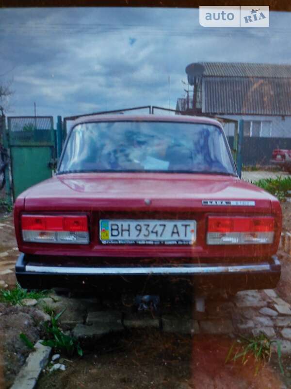 Седан ВАЗ / Lada 2107 1989 в Южному