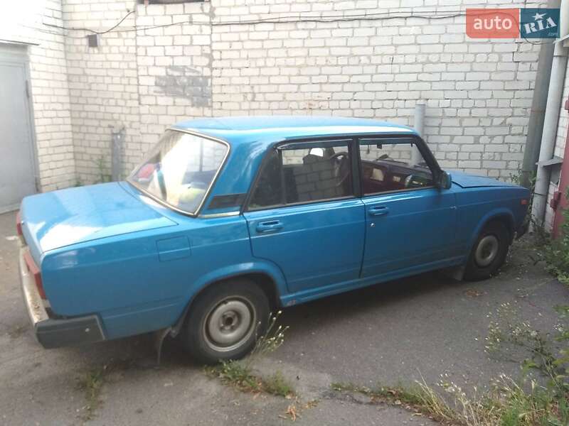 ВАЗ 2107 1984