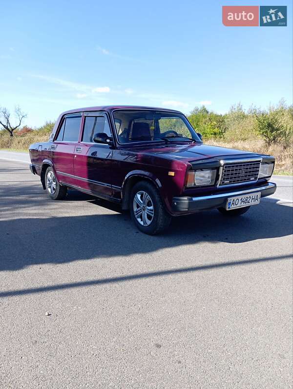 Седан ВАЗ / Lada 2107 2002 в Іршаві