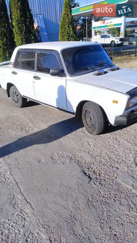 Седан ВАЗ / Lada 2107 1993 в Кропивницком