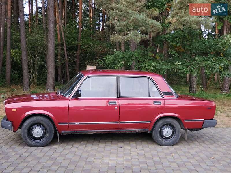 Седан ВАЗ / Lada 2107 1993 в Новояворовске фото 3 Седан ВАЗ / Lada 2107 1993 в Новояворовске