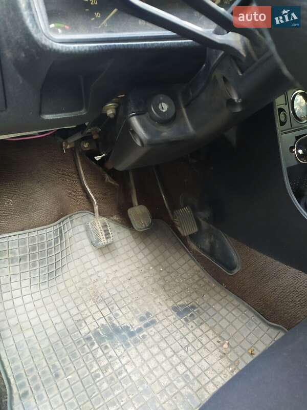 Седан ВАЗ / Lada 2107 1982 в Києві фото 8 Седан ВАЗ / Lada 2107 1982 в Києві