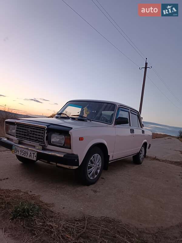 Седан ВАЗ / Lada 2107 1994 в Любашевке