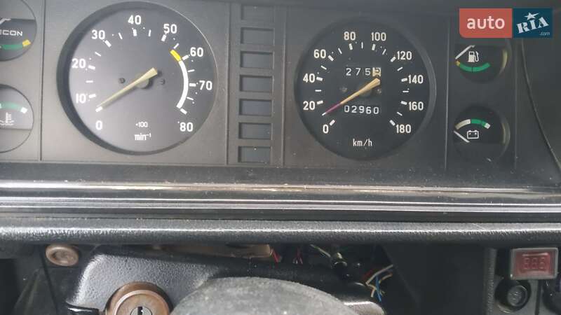 Седан ВАЗ / Lada 2107 2004 в Луцьку