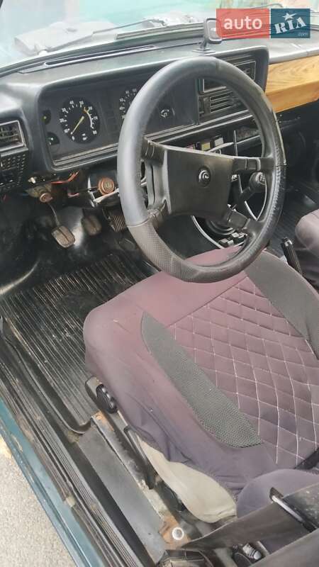 Седан ВАЗ / Lada 2107 2004 в Луцьку