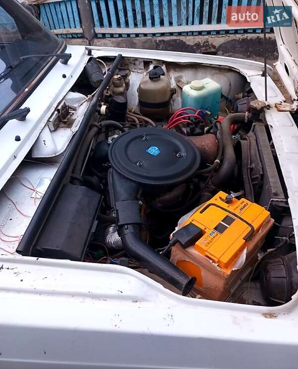Седан ВАЗ / Lada 2107 2004 в Роздільній