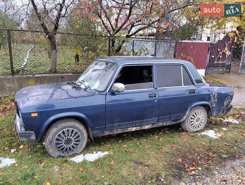 Седан ВАЗ / Lada 2107 1986 в Борщеві