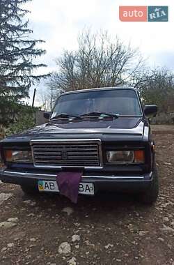 Седан ВАЗ / Lada 2107 2003 в Могилев-Подольске