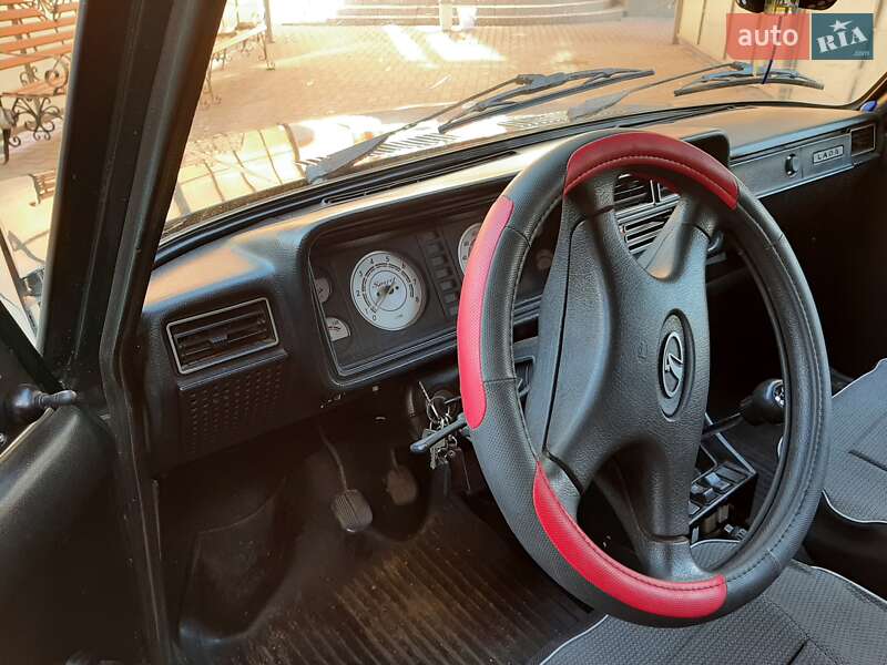 Седан ВАЗ / Lada 2107 2005 в Запоріжжі