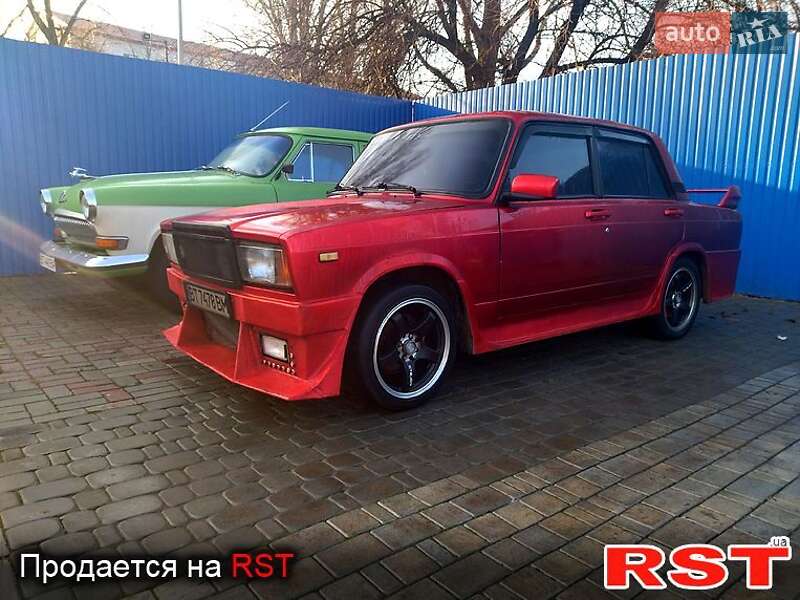 Седан ВАЗ / Lada 2107 1995 в Татарбунарах