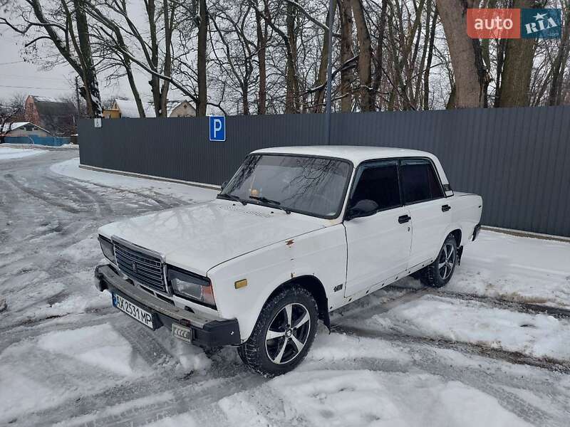 Седан ВАЗ / Lada 2107 2004 в Броварах