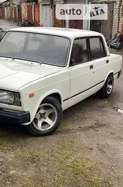 ВАЗ 2107 1986