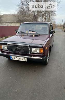 Седан ВАЗ / Lada 2107 2005 в Шполе