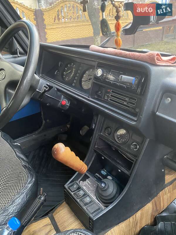 Седан ВАЗ / Lada 2107 2005 в Шполе