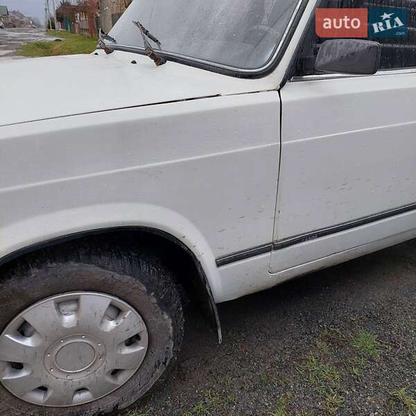 Седан ВАЗ / Lada 2107 2003 в Виноградові