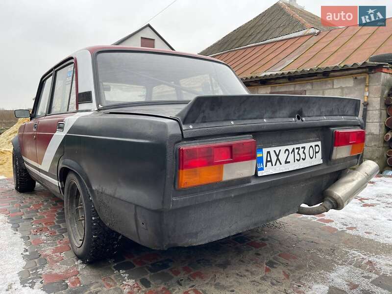 Седан ВАЗ / Lada 2107 2000 в Харкові