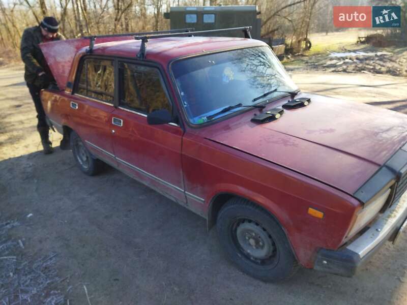 Седан ВАЗ / Lada 2107 1996 в Коростене