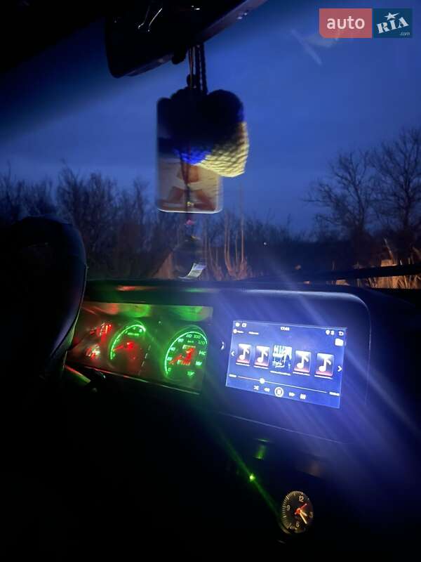 Седан ВАЗ / Lada 2107 1993 в Умани