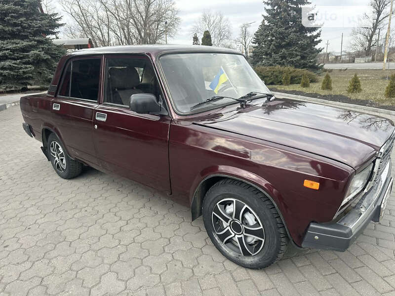 Седан ВАЗ / Lada 2107 2008 в Першотравенске