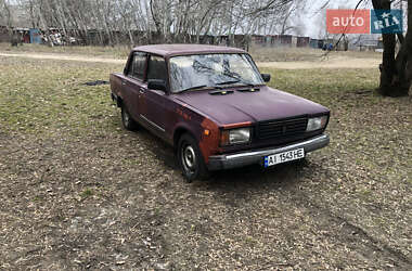 Седан ВАЗ / Lada 2107 1999 в Киеве