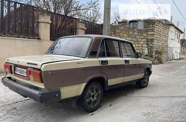 Седан ВАЗ / Lada 2107 1982 в Одессе