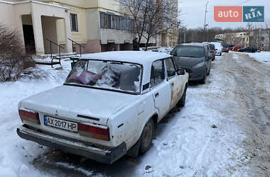 Седан ВАЗ 2107 2004 в 