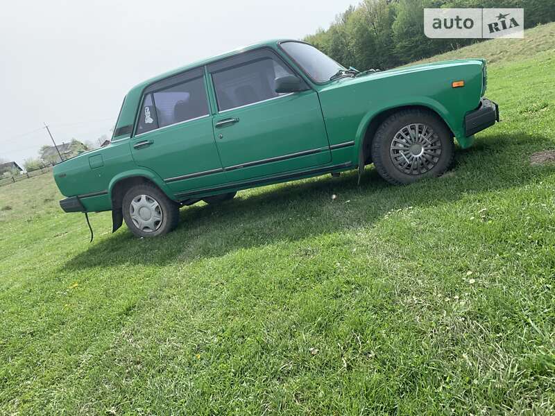 Седан ВАЗ / Lada 2107 1999 в Бучаче