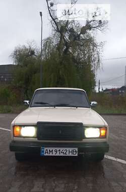 Седан ВАЗ / Lada 2107 1998 в Житомирі