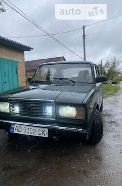 Седан ВАЗ / Lada 2107 1998 в Бердичеве