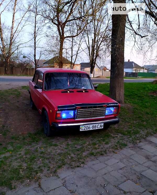 Седан ВАЗ / Lada 2107 1994 в Тростянце