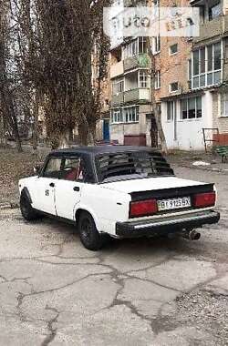 Седан ВАЗ / Lada 2107 2000 в Кременчуці