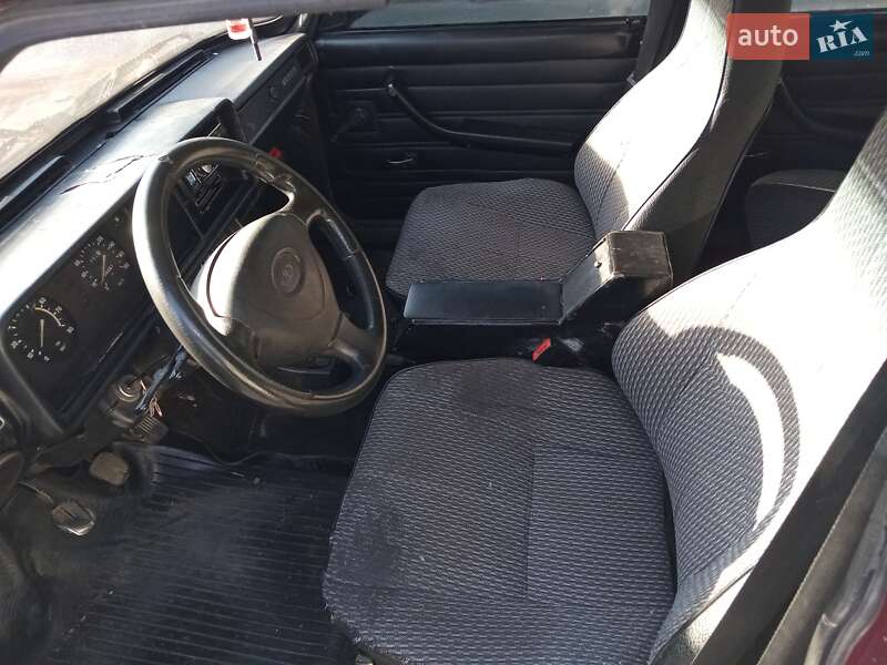 Седан ВАЗ / Lada 2107 2006 в Біляївці