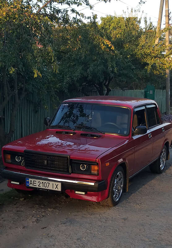 Седан ВАЗ / Lada 2107 1999 в Дніпрі