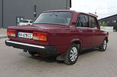 Седан ВАЗ / Lada 2107 2004 в Млинове