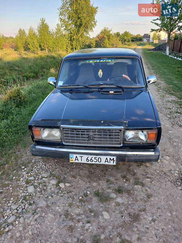 Седан ВАЗ / Lada 2107 2007 в Долине