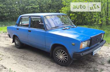 Седан ВАЗ / Lada 2107 1990 в Новоархангельске