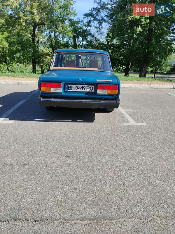 Седан ВАЗ / Lada 2107 2002 в Одесі