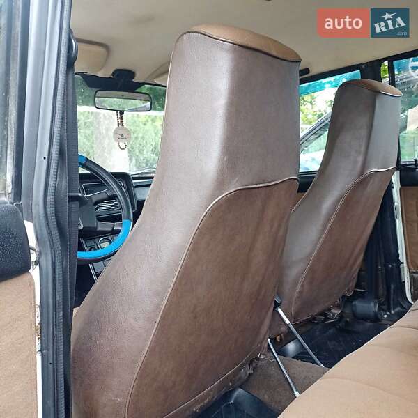 Седан ВАЗ / Lada 2107 1988 в Киеве