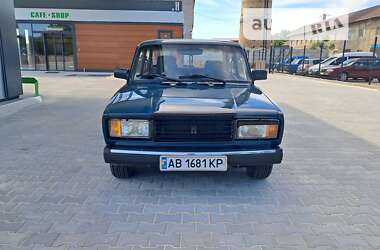 Седан ВАЗ / Lada 2107 2005 в Могилев-Подольске