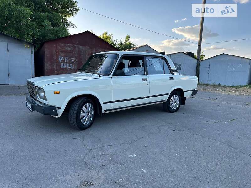 Седан ВАЗ / Lada 2107 1989 в Виннице