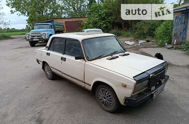 Седан ВАЗ / Lada 2107 1987 в Гребінках