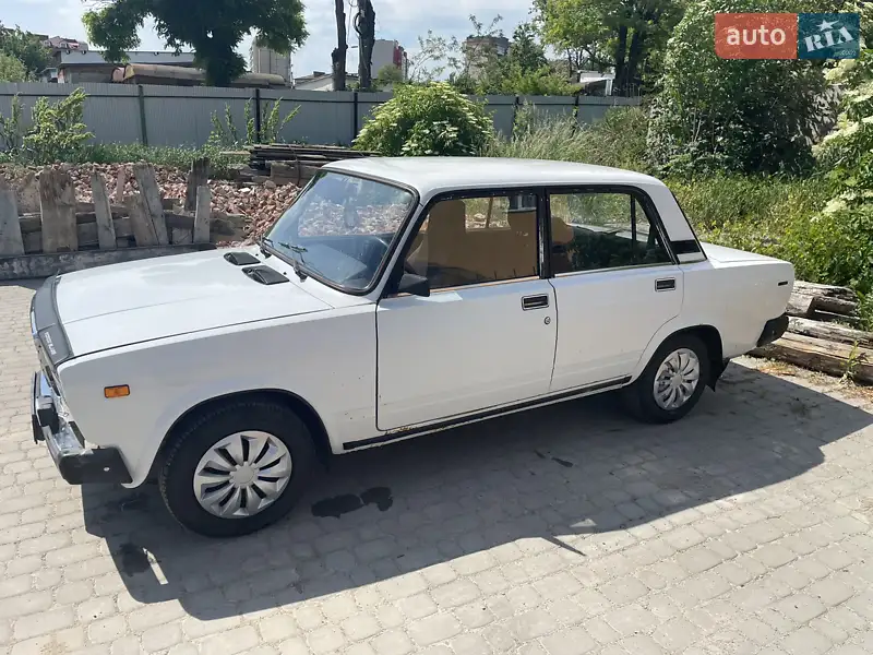 ВАЗ / Lada 2107 2003 VIN XTA21070031796486 фото оголошення 10 з 36