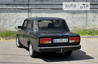 Седан ВАЗ / Lada 2107 2007 в Киеве