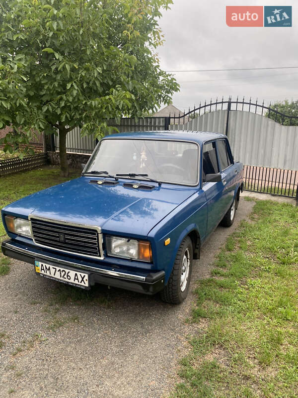 Седан ВАЗ / Lada 2107 2008 в Овруче