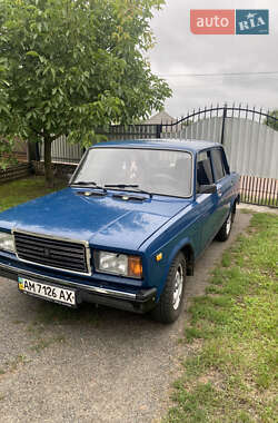 Седан ВАЗ / Lada 2107 2008 в Овруче